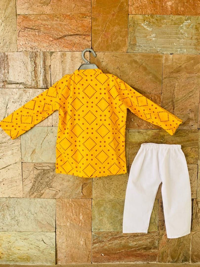 Smart Yellow Bandhani Kurta Pyjama Set For Boys